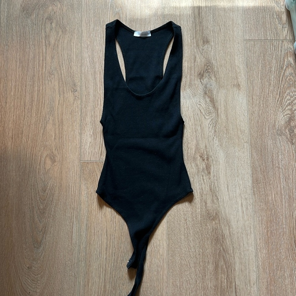 Emily Ratajkowski Inamorata Bodysuit - Picture 2 of 3
